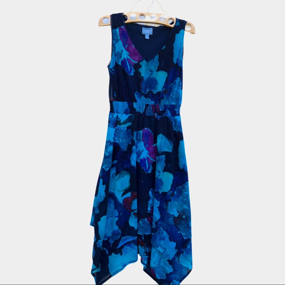 SIMPLY VERA WANG SLEEVELESS V-NECK BLUE FLORAL MIDI DRESS HANDKERCHIEF HEM SZ M